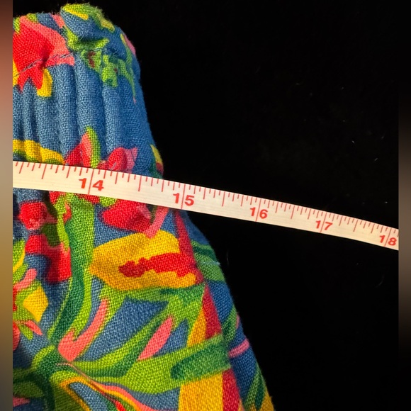 J. Crew linen floral mini skirt, with pockets!
Size 8 - Picture 4 of 10